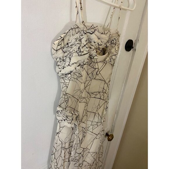 Carolina Herrera Women's Cream/Black Layered 100% Silk Dress - 6 - Picture 6 of 17